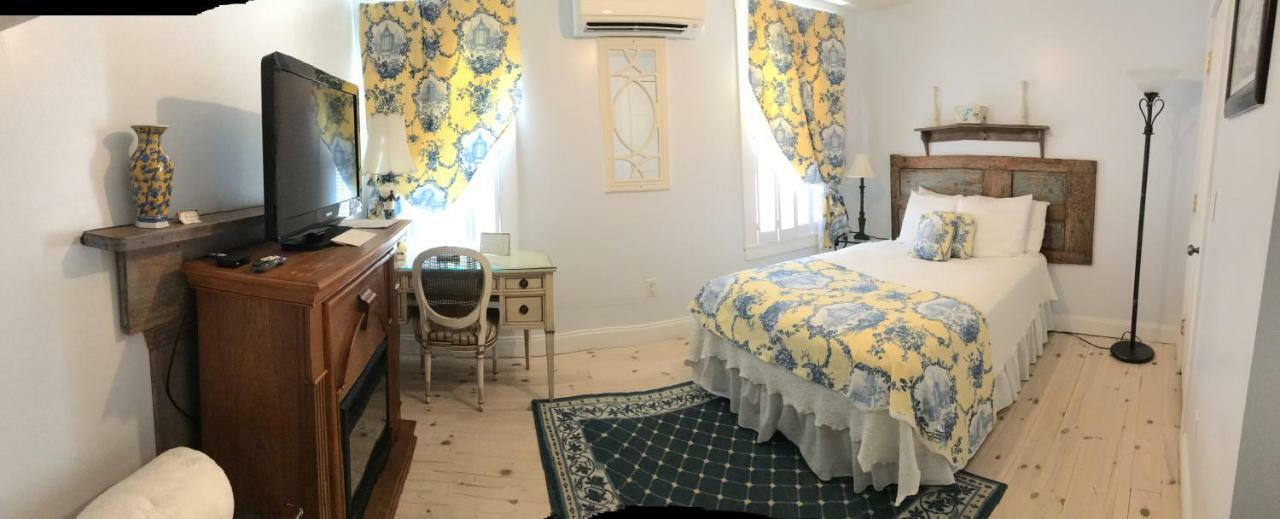 The Tilton Inn Экстерьер фото